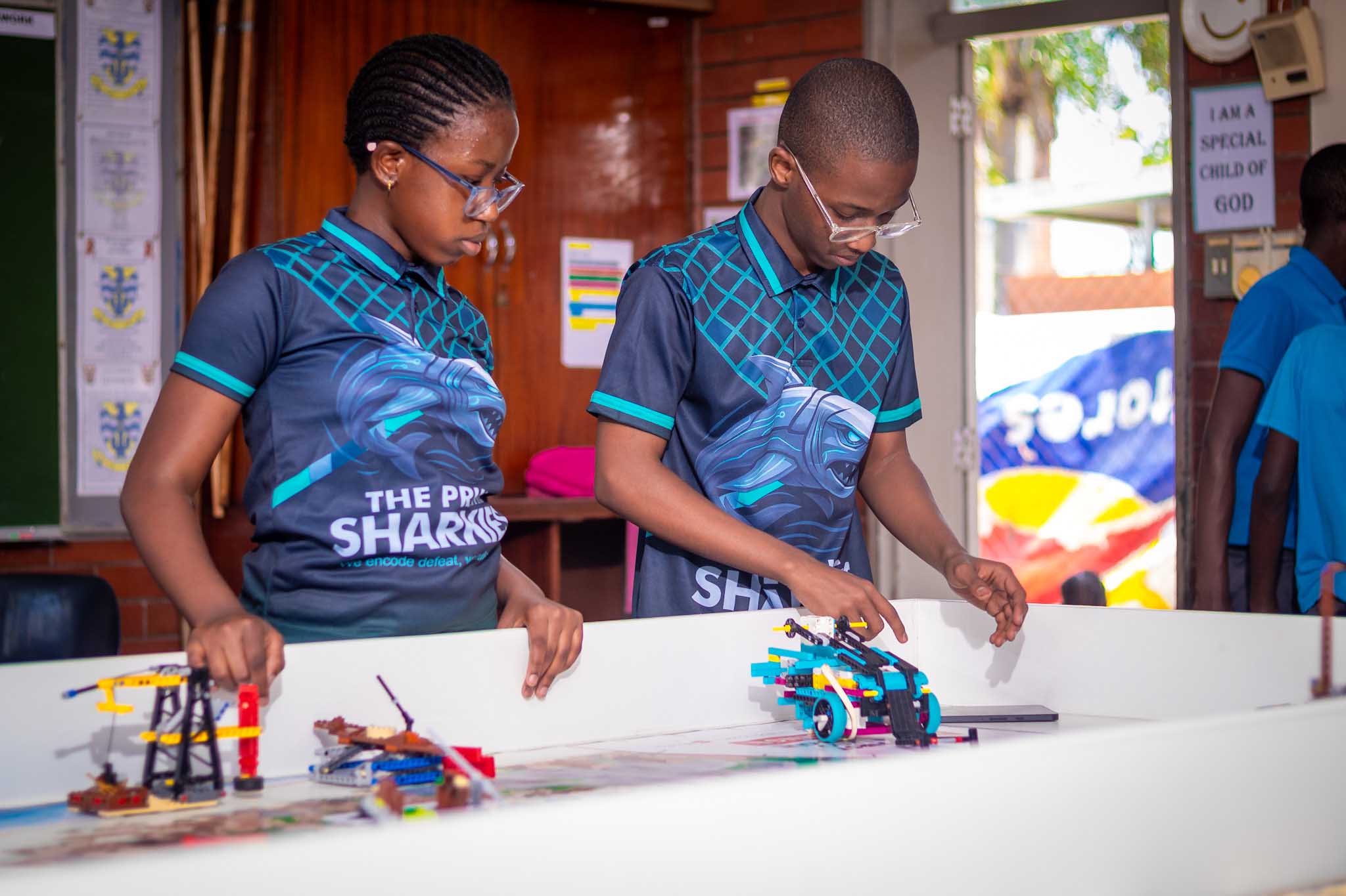 Coding and Robotics (33)