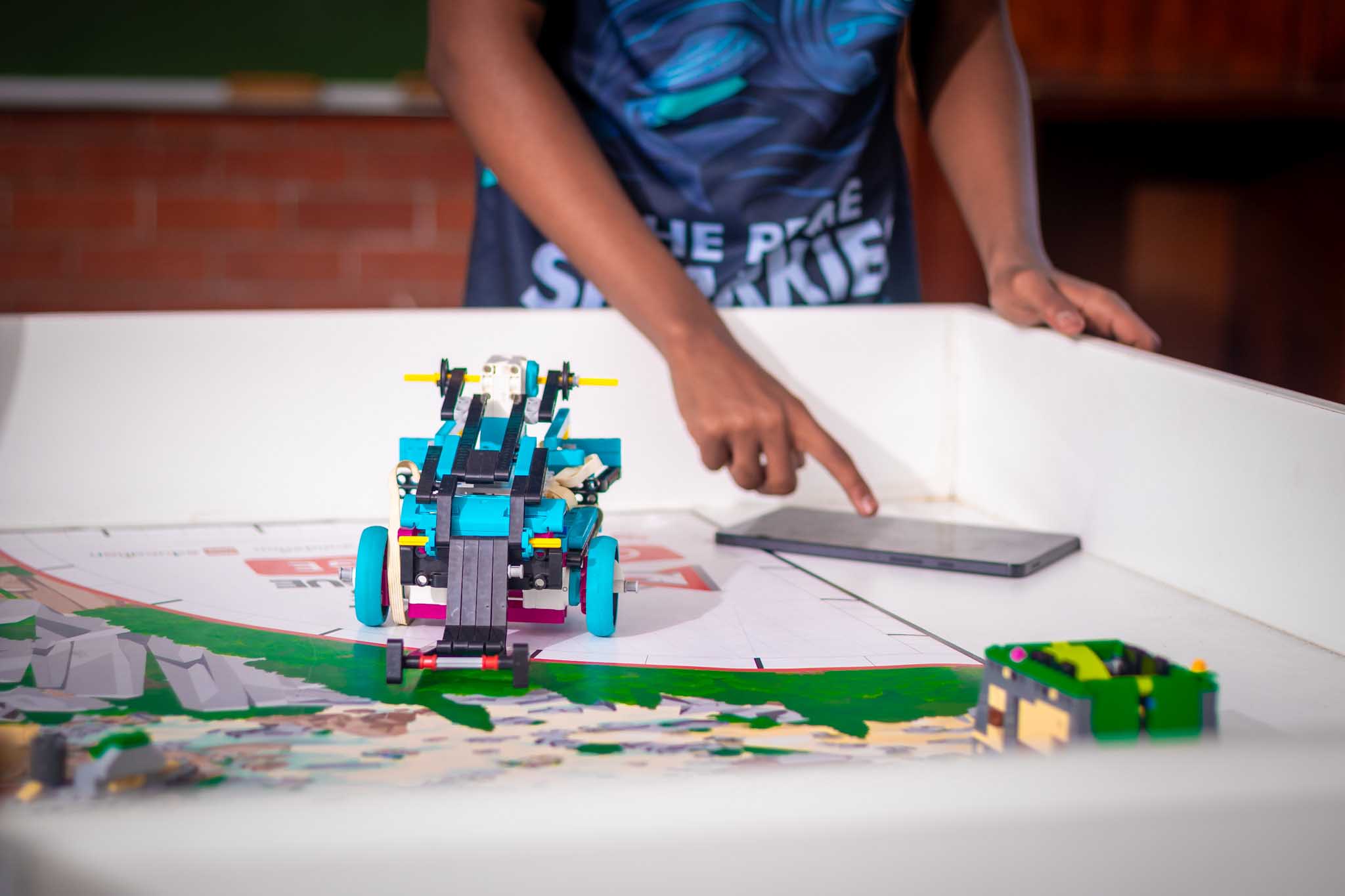 Coding and Robotics (35)