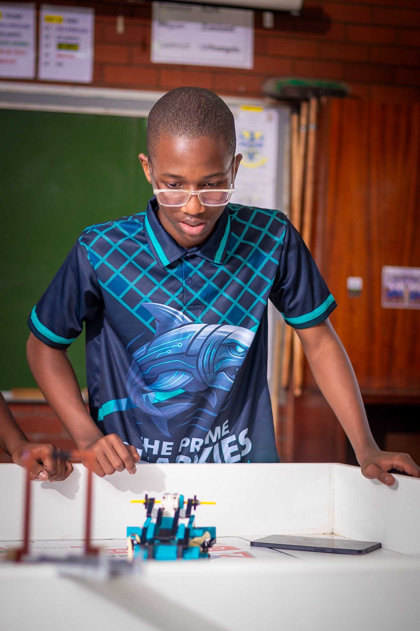 Coding and Robotics (37)