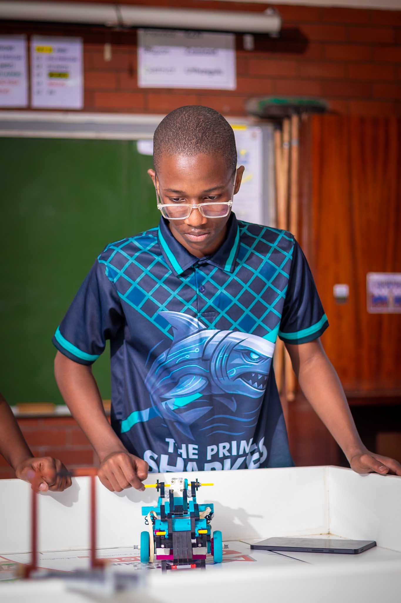 Coding and Robotics (39)