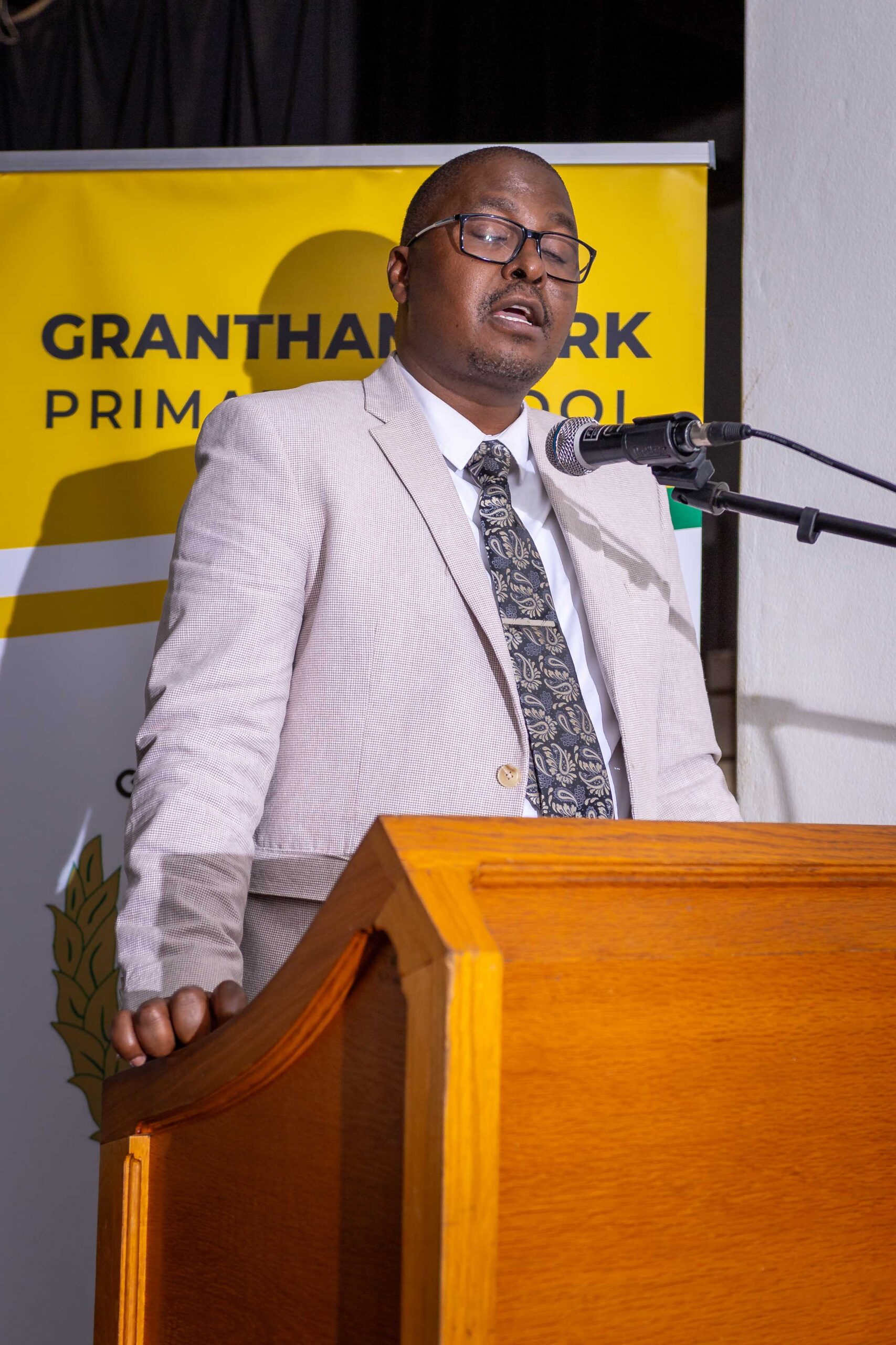 Grade 4-6 Prize Giving (18)