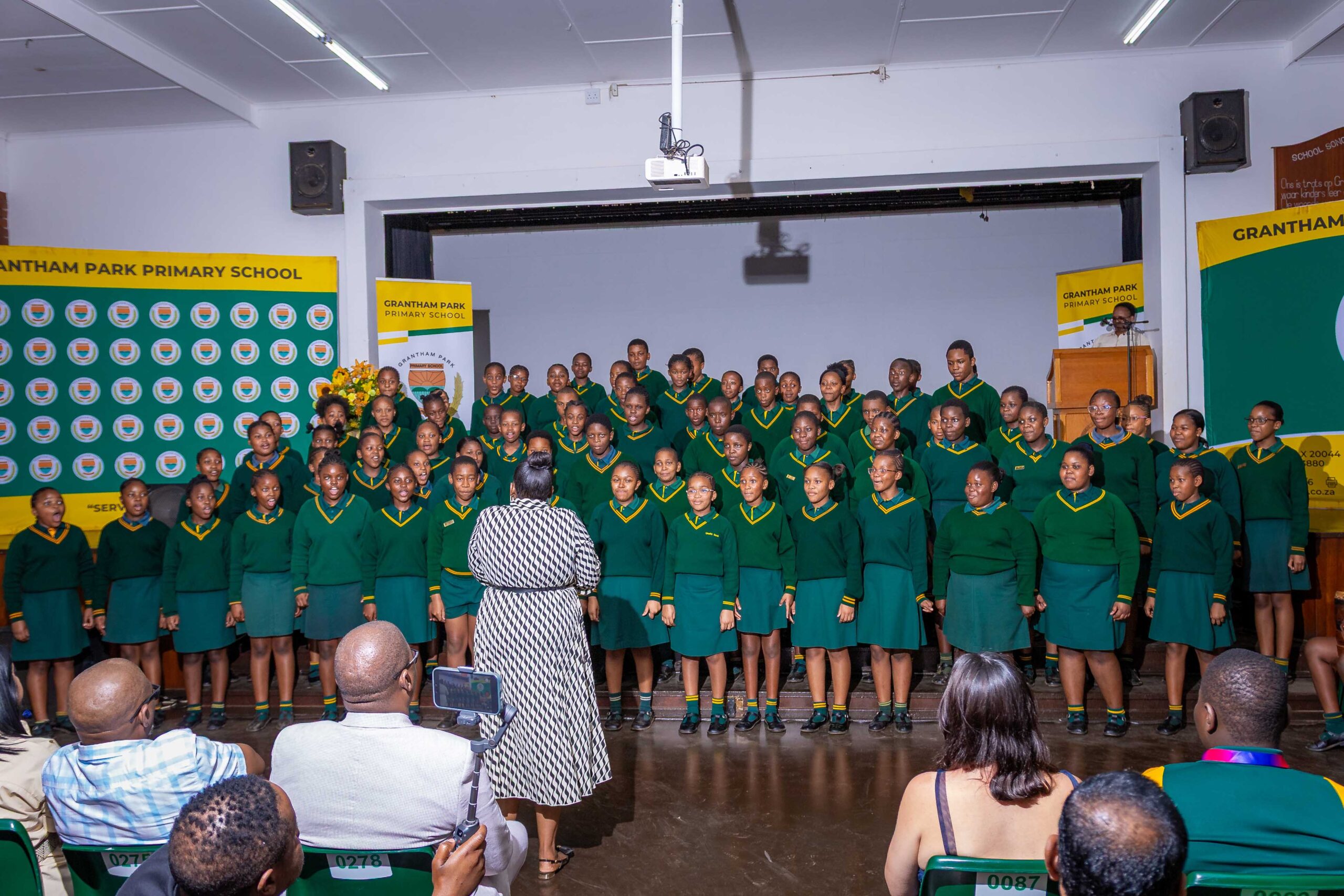 Grade 4-6 Prize Giving (233)