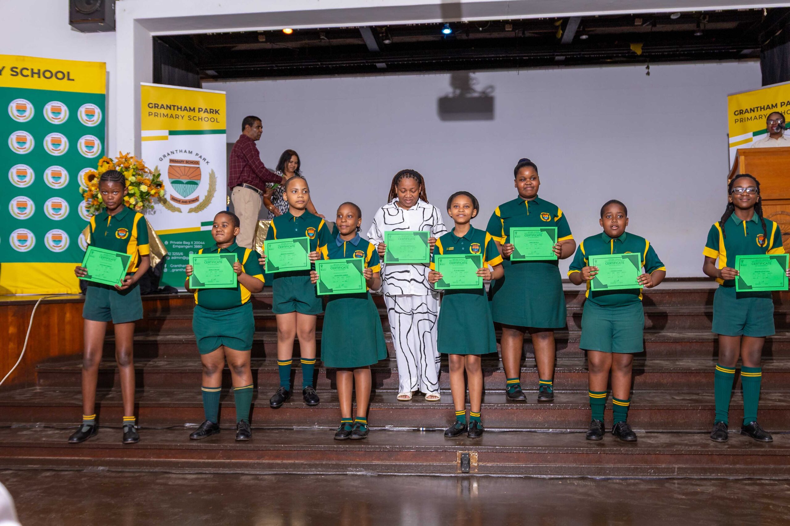 Grade 4-6 Prize Giving (90)